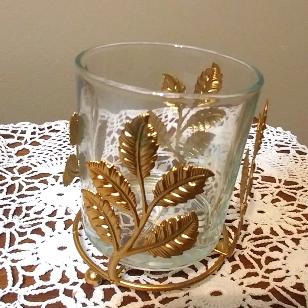 Votive holder